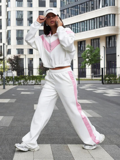 Dame Relaxed-Fit ensemble de sport avec capuche et taille élastique Chic und Stil