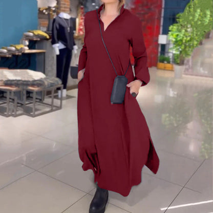 Robe maxi décontractée pour femmes avec un design moderne de chemise et des poches latérales pratiques Chic und Stil