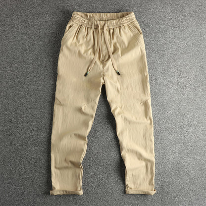 Men's athletic leisure pants with elastic waistband and practical drawstring Chic und Stil