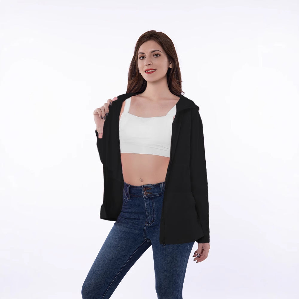 Veste à capuche zippée décontractée pour femmes avec poches fonctionnelles et composition de tissu respirant Chic und Stil
