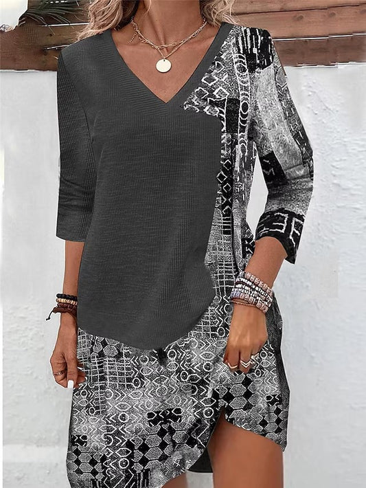 Robe chemise femme avec décolleté en V et design en patchwork artistique Chic und Stil
