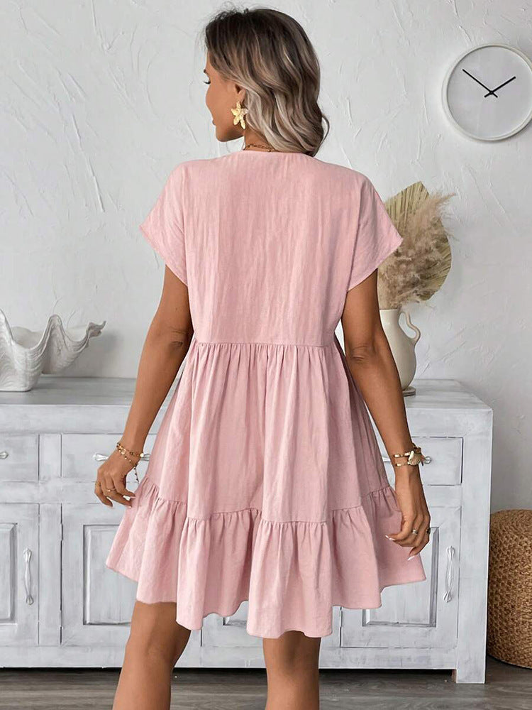 Robe d'été courte pour femmes avec décolleté en V profond et bas de volants Chic und Stil