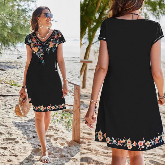 Robe de plage brodée florale Chic und Stil