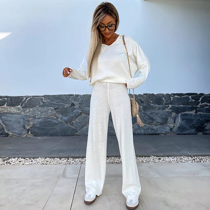 Casual lounge set for women with loose top and comfortable pants Chic and Style