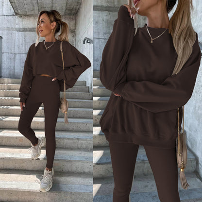 Women's comfortable sport-loungewear with wide sleeves, chic and stylish
