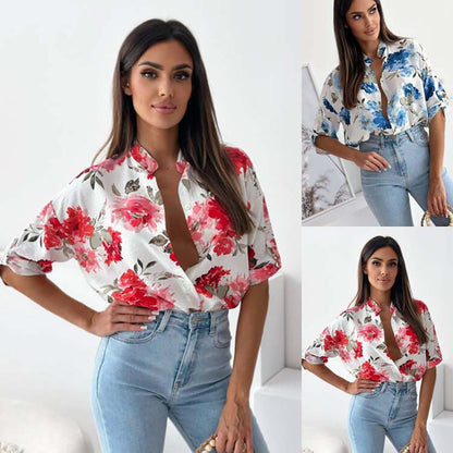 Blouse pour femmes avec design floral et coupe décontractée Chic und Stil