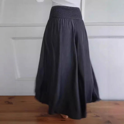 Wide cotton pants for women with elastic waistband and practical pockets Chic und Stil