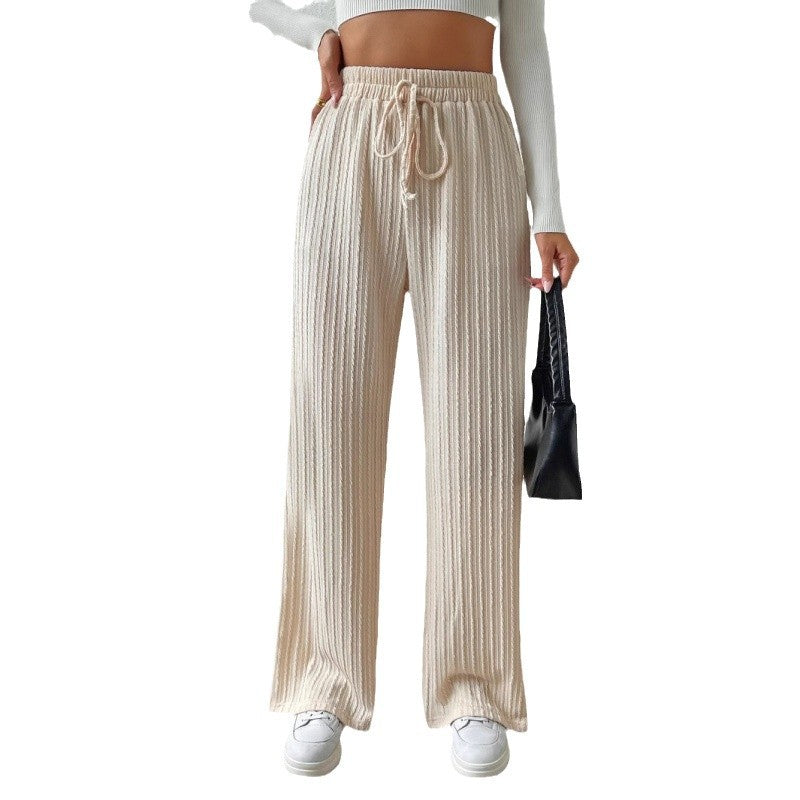 Comfortable casual pants for women in ribbed design Chic und Stil