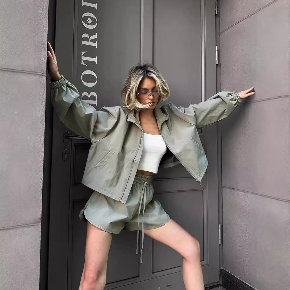 Chic and Style women's shorts and sports jacket set