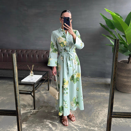 Robe maxi femme avec motifs floraux et ceinture enroulée Chic und Stil