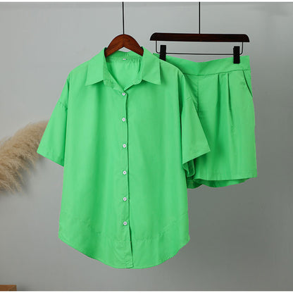 Femme Freizeit Chemisier à boutons et ensemble de shorts Chic und Stil