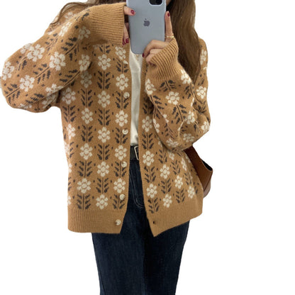 Cardigan en tricot pour femmes avec motif floral Chic und Stil