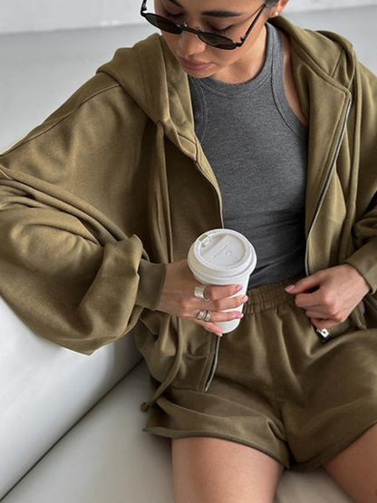 Casual hoodie and shorts set Chic und Stil for women