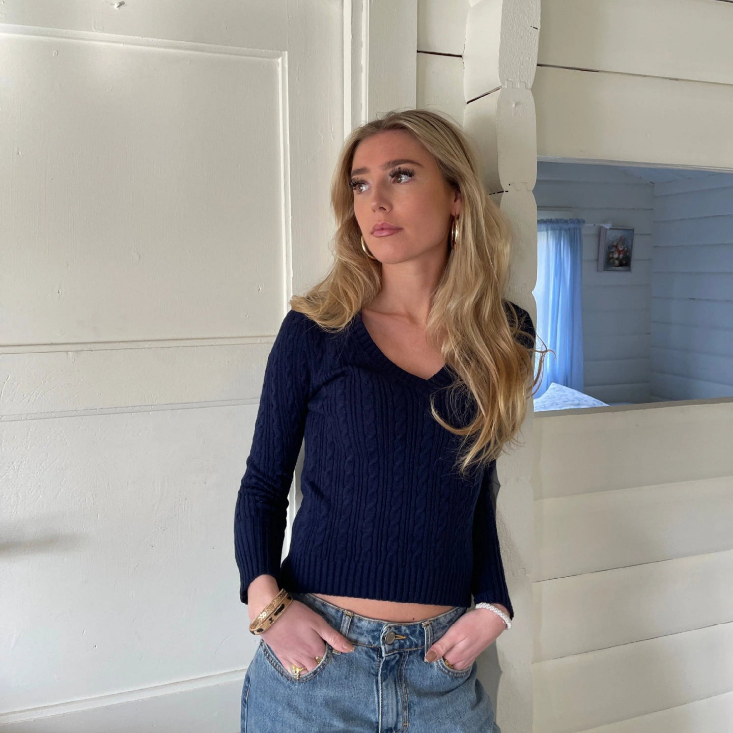Pull en tricot pour femme avec décolleté en V et manches longues Chic und Stil
