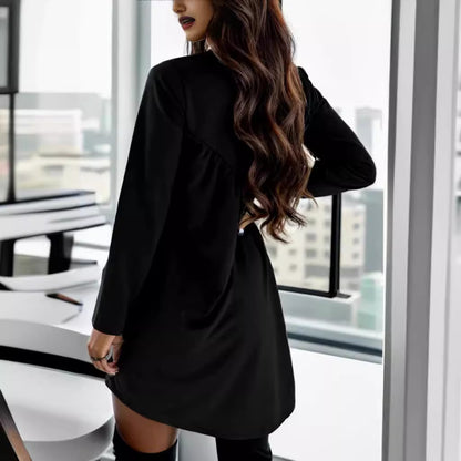 Robe mini élégante pour dames avec ourlet asymétrique et détails en volants Chic und Stil