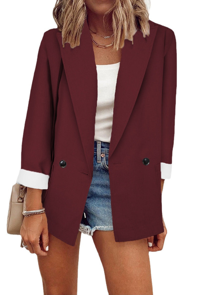 Veste oversized tendance pour femmes au design sobre avec des détails de boutons élégants Chic und Stil