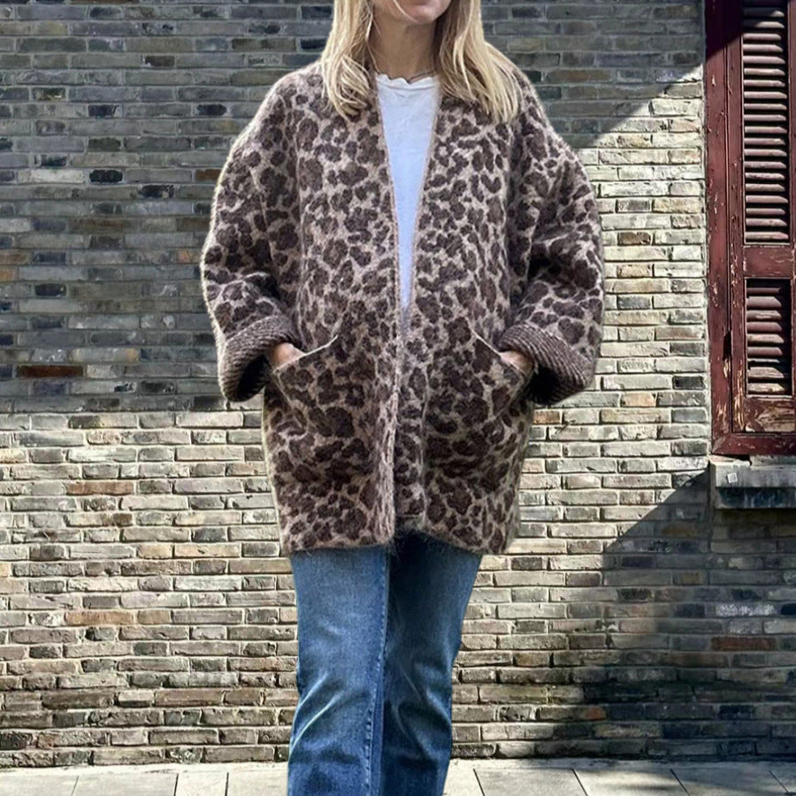 Dames Gilet en tricot douillet au design léopard avec une coupe oversized Chic und Stil