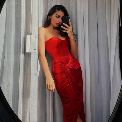 Robe de soirée pour dames avec des détails en volants doux et une silhouette sculptante Chic und Stil