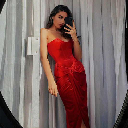 Robe de soirée pour dames avec des détails en volants doux et une silhouette sculptante Chic und Stil
