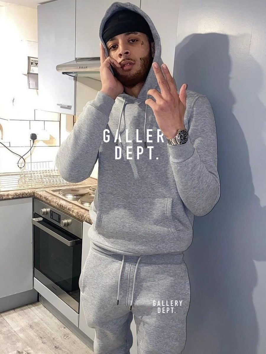 Sweatshirt and Jogging Pants Set for Men with Modern Chic Logo and Style