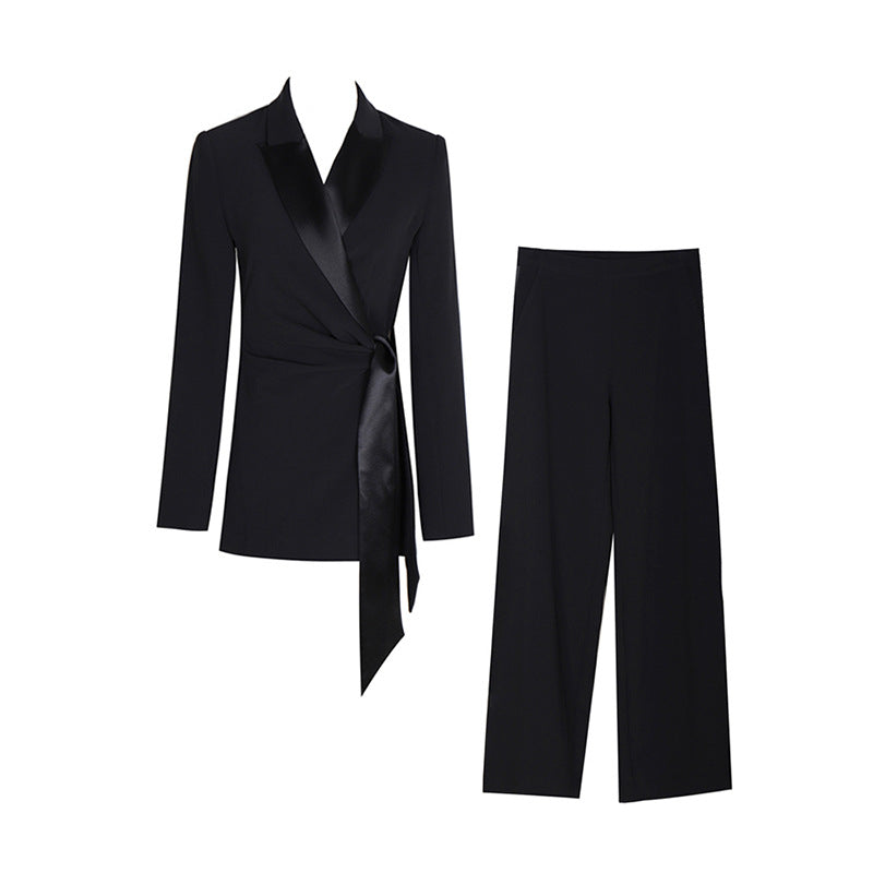 Elegant double-breasted cross blazer set and wide-leg pants for women Chic und Stil