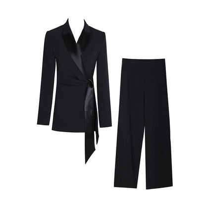 Elegant double-breasted cross blazer set and wide-leg pants for women Chic und Stil