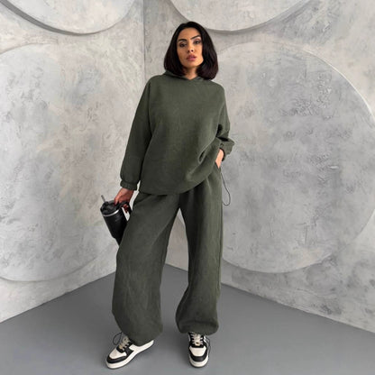 Chic and Style casual hoodie and pants set for women