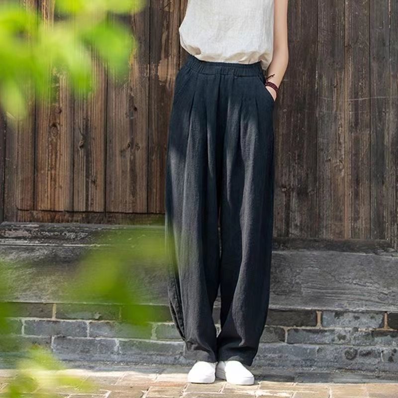 Wide linen pants for ladies with elastic waistband and side pockets Chic und Stil