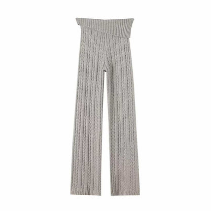 Comfortable knit pants for women with an elegant belt Chic und Stil