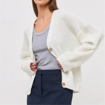 Cardigan en tricot décontracté pour femmes avec détails en boutons et manches évasées Chic und Stil