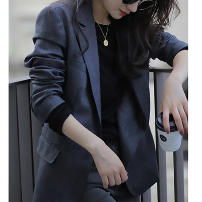 Veste en laine sur mesure pour femmes avec coupe structurée Chic und Stil