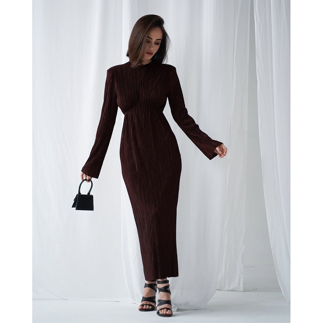 Femme Robe maxi élégante avec des plis structurés et des manches longues Chic und Stil