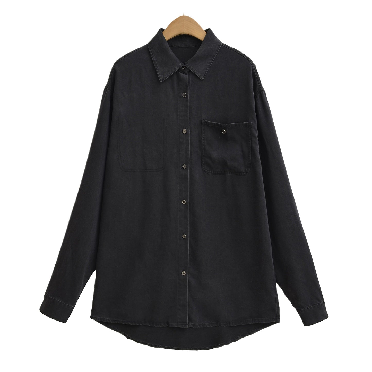 Blouse décontractée à manches longues pour femmes avec poche poitrine pratique et col classique Chic und Stil