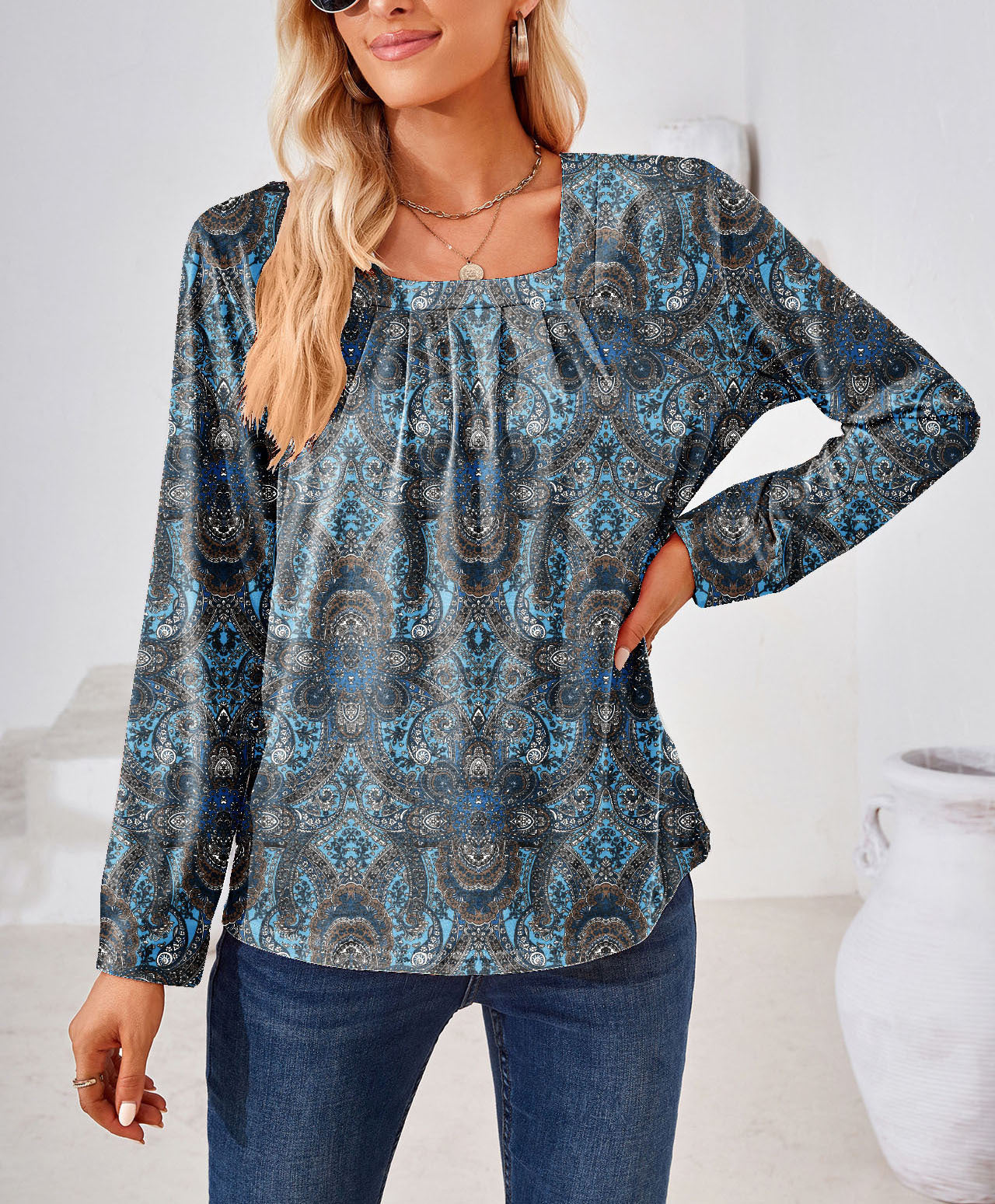 Blouse pour femmes avec motif jacquard floral et coupe ample Chic und Stil