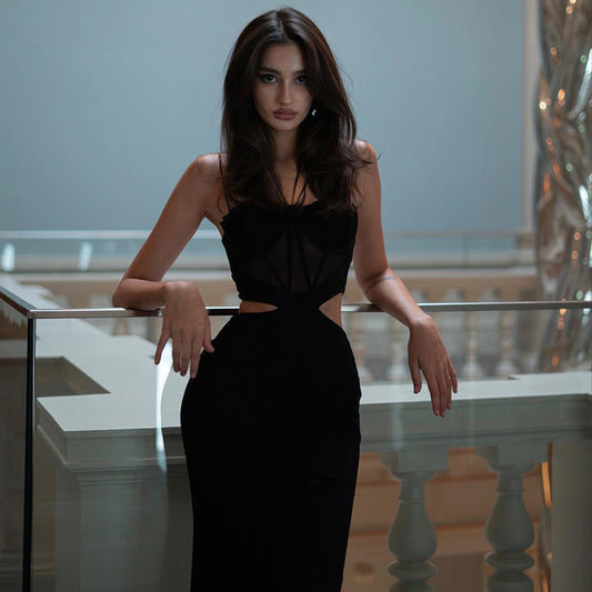 Robes Maxis Élégantes pour Femmes avec des Découpes Raffinées et des Détails Transparents Chic und Stil