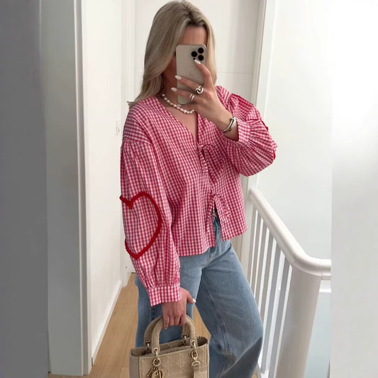 Chemisier pour femmes avec des manches volumineuses et un design à carreaux moderne Chic und Stil