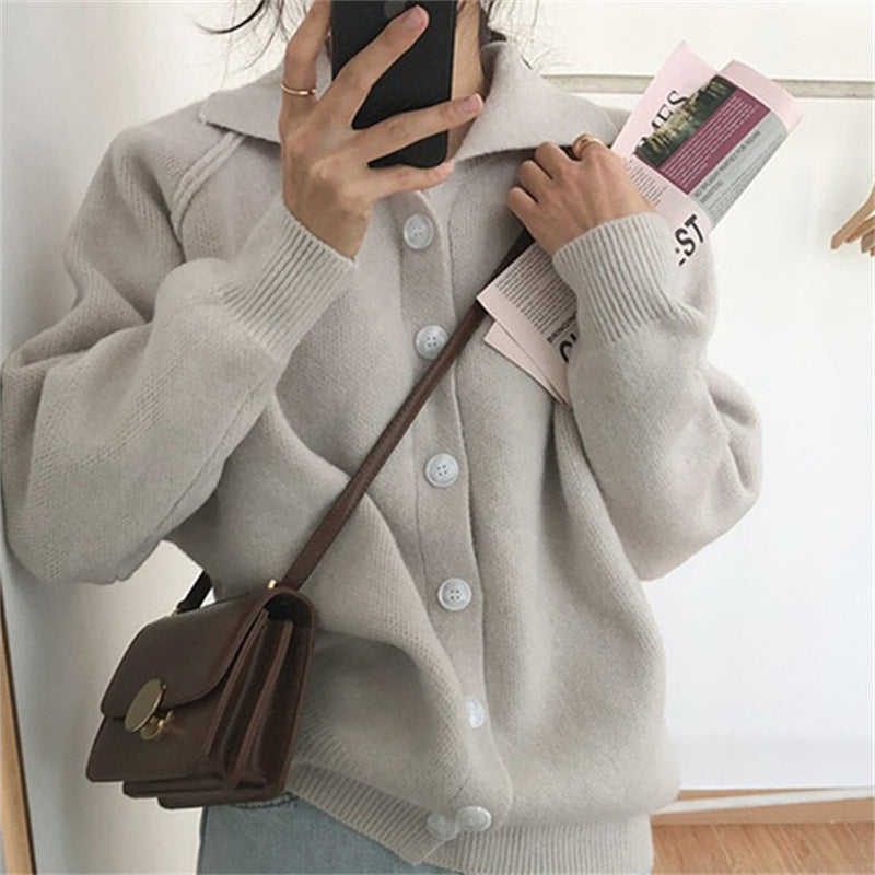 Cardigan en tricot confortable pour femmes avec col classique et fermeture à boutons Chic und Stil