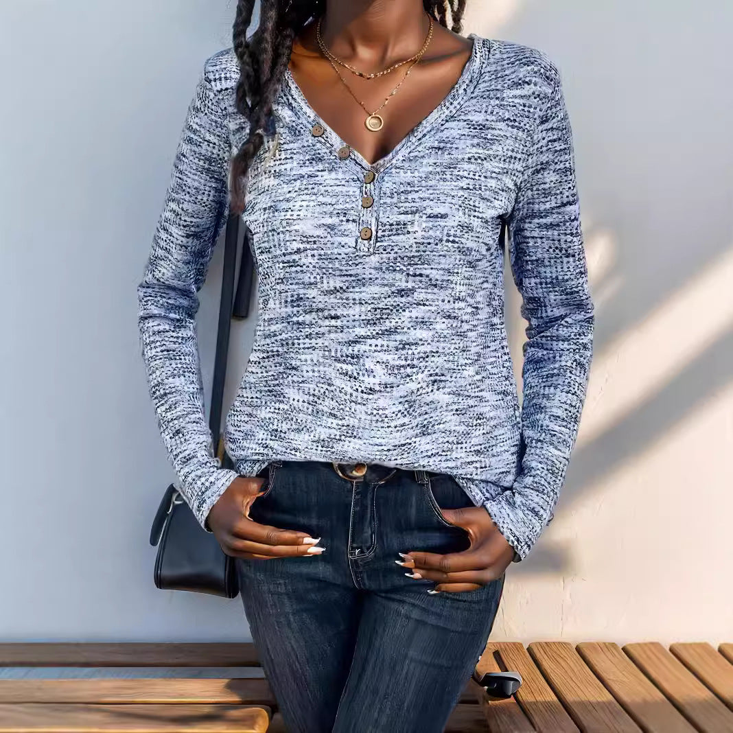 Chemise à manches longues pour femmes avec décolleté texturé et détails de boutons Chic und Stil