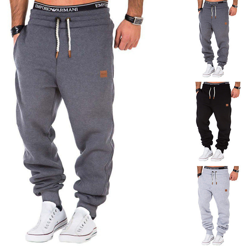 Casual sweatpants for men with elastic waistband and practical pockets Chic and Style