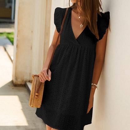 Robe d'été aérienne pour femmes avec un décolleté en V raffiné et des manches bouffantes Chic und Stil