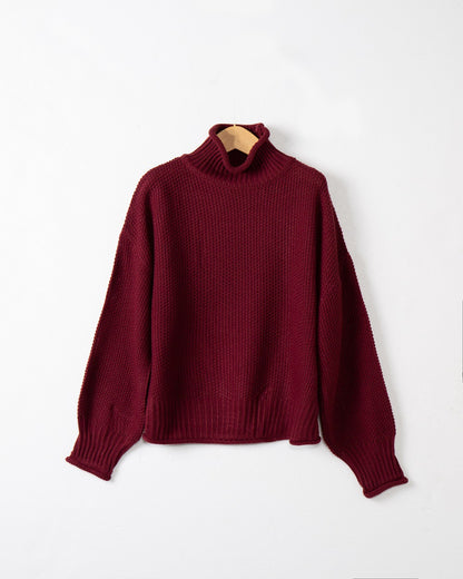 Pull en grosse maille pour femmes avec col montant et épaules tombantes Chic und Stil