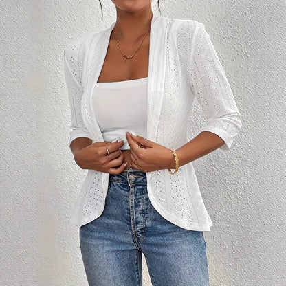 Veste blazer élégante pour femmes avec design perforé et coupe cintrée Chic und Stil