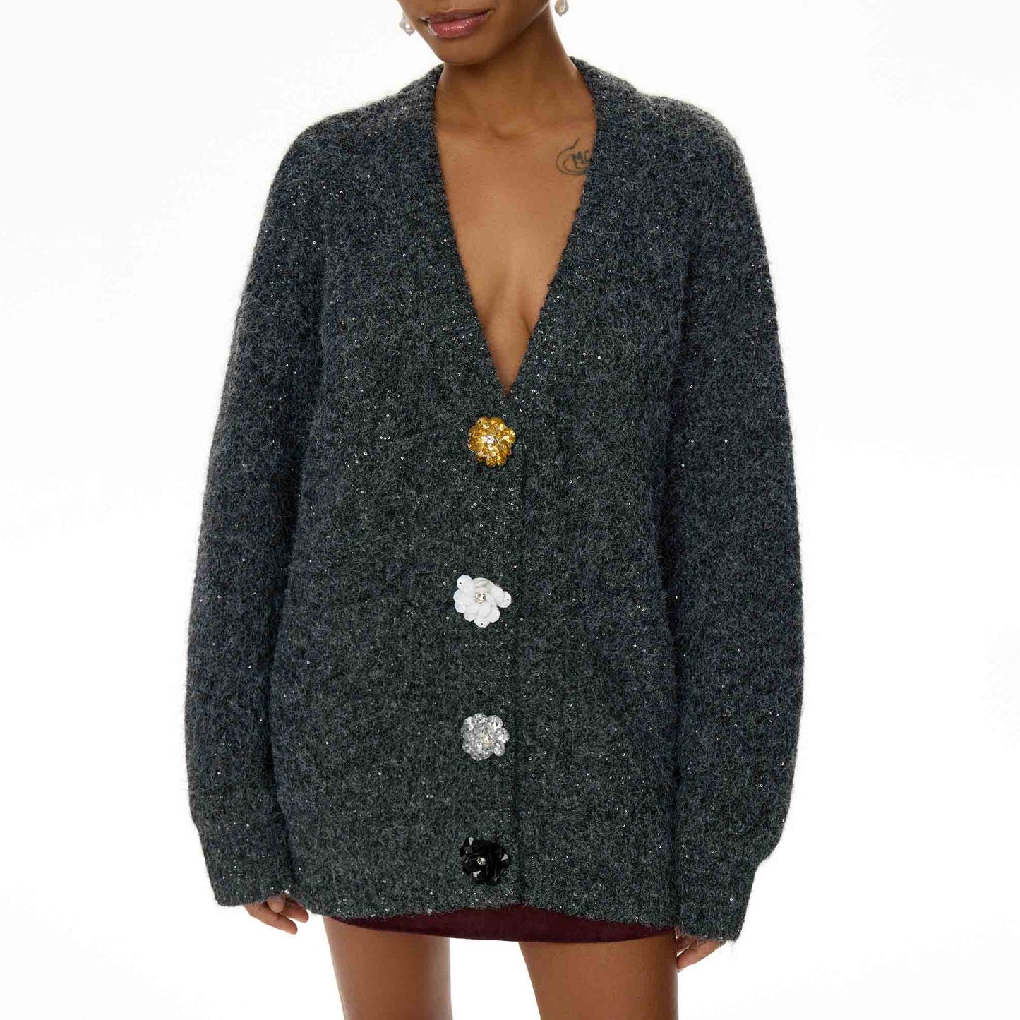 Cardigan pour femmes avec des détails de boutons accrocheurs et un matériau doux Chic und Stil