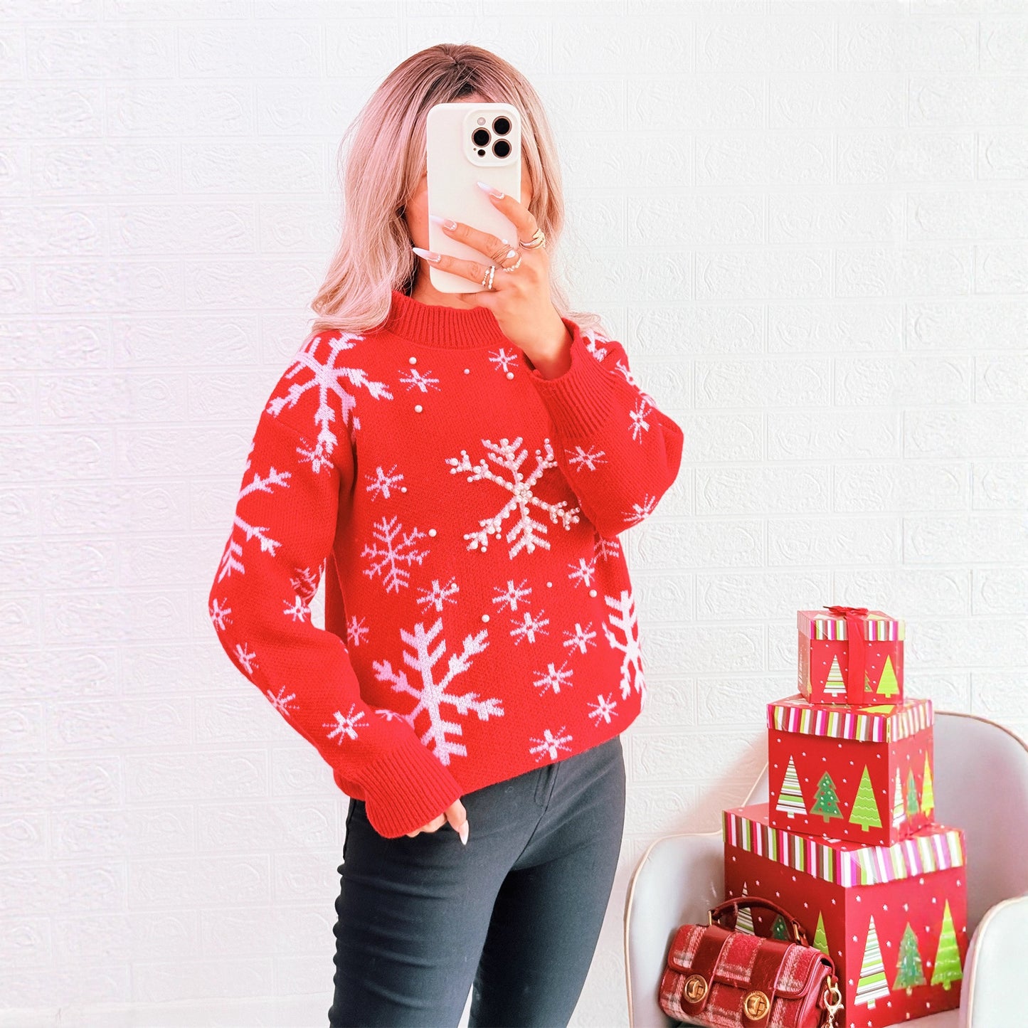Pull en laine pour femmes avec motif neigeux festif et col montant Chic und Stil