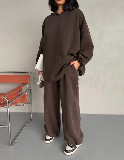 Chic and Style casual hoodie and pants set for women