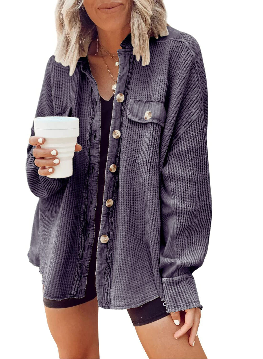 Dame Oversized Waffle-Shirtjacke avec patte de boutonnage et poches pratiques Chic und Stil