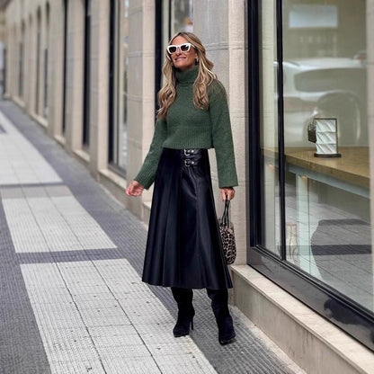 Pull femme à la mode avec col roulé et matériau doux Chic und Stil