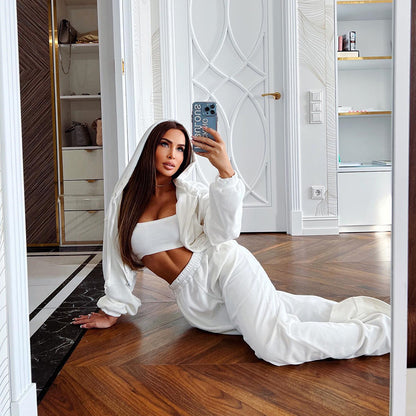 Ladies' cut polar sports set with elastic waist and comfortable pants Chic und Stil