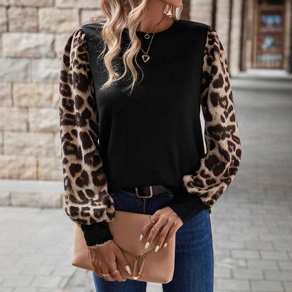 Pull-over pour femmes avec des manches léopard à la mode Chic und Stil