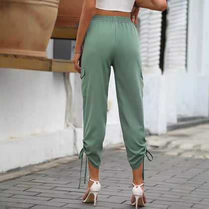 Pantalon cargo dames avec poignets ajustables et poches pratiques Chic und Stil
